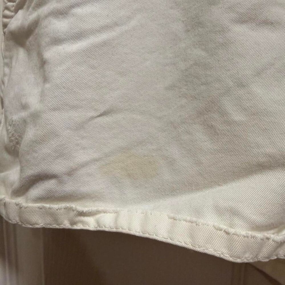 Low Rise Linen Shorts - Picture 2 of 6